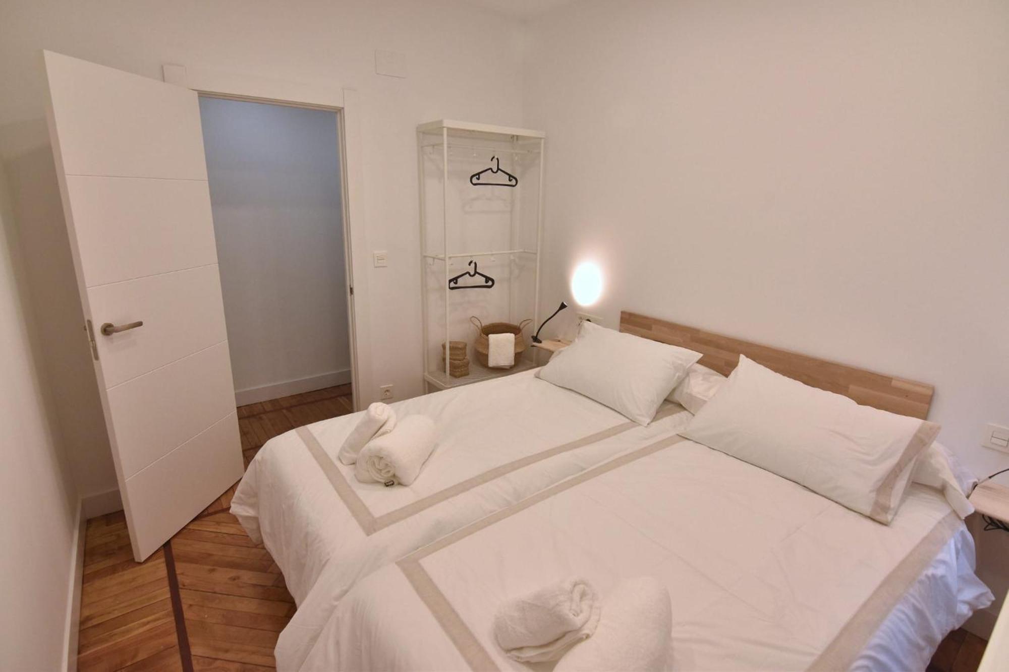 Atseden Bilbo Apartment Bilbao Bagian luar foto
